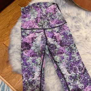 Lululemon wunder under 28”